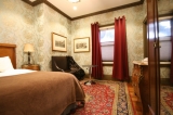 Room 9 - Queen Room with sitting area, large LCD TV with Netflix.